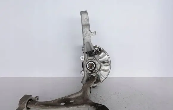 Mercedes-Benz GLE (W166 - C292) Front wheel hub spindle knuckle A1664210120