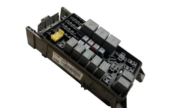 KIA Sorento Fuse module 911603E070 10050718080 BE0700507280242