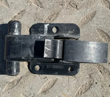 Renault Master III Rear door check strap stopper 824300006R