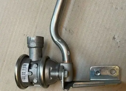 Opel Vectra C EGR valve 72293604T
