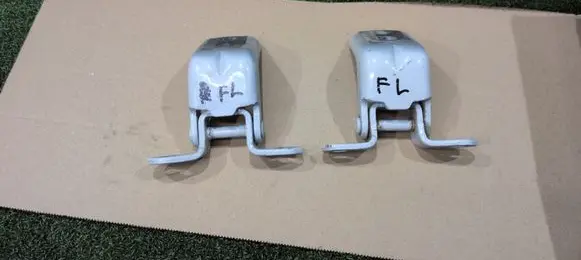Renault Koleos II Front door hinge set 