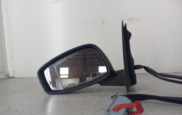 Fiat Stilo Front door electric wing mirror