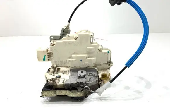 Audi A4 S4 B8 8K Front door lock 8J1837015A