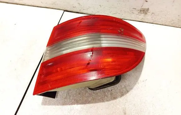 Mercedes-Benz B W245 Rear/tail lights 2752