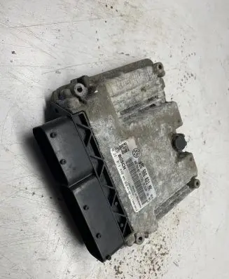 Volkswagen PASSAT B6 Engine control unit/module 03G906021NK 0281013440