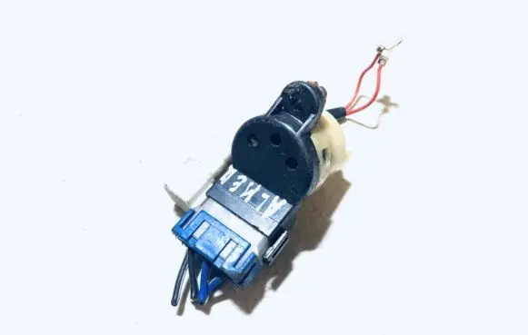 Nissan Almera Ignition lock contact 