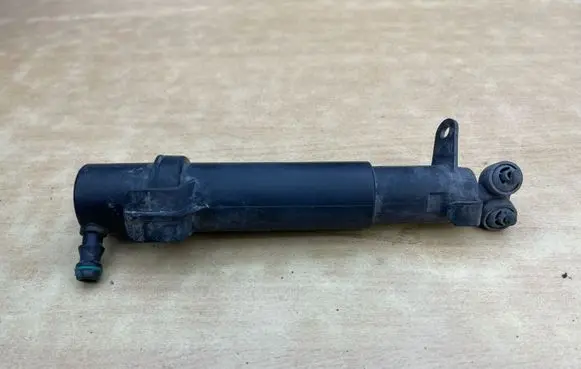 Mercedes-Benz E W211 Headlight washer spray nozzle 2118600547