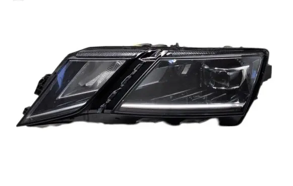 Skoda Octavia Mk3 (5E) Headlight/headlamp 5E1941015D 030110423100 LE15A6369