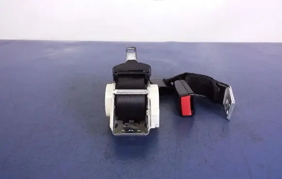 Jaguar XF X250 Front seatbelt 8X23-F600A38-AC