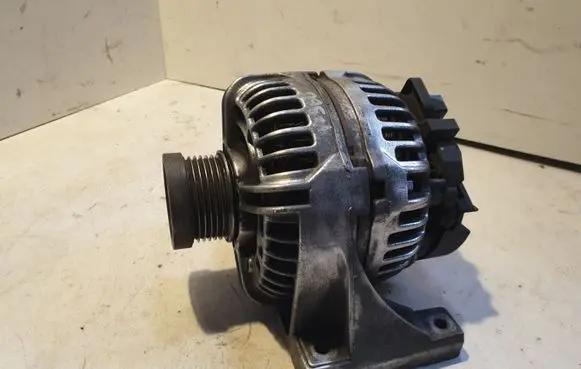 Volvo S60 Generator/alternator 30667787 0124525060