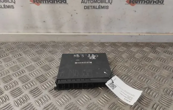 Mercedes-Benz S W220 Seat control module 2208201385