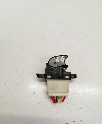 Mazda 6 Electric window control switch 3583R36