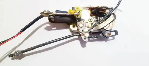 Hyundai Galloper Front door lock hk354101 71217