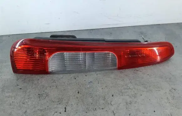 Ford Focus C-MAX Rear/tail lights 3M5113A603AA