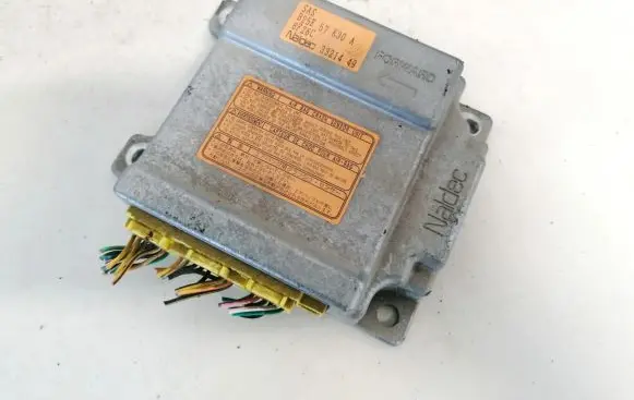 Mazda 323 Airbag control unit/module b25e57k30a