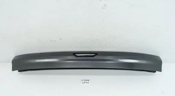 Ford Kuga II Shock absorber/damper mounting bracket 