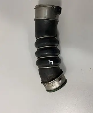 BMW 1 E81 E87 Intercooler hose/pipe 7797480