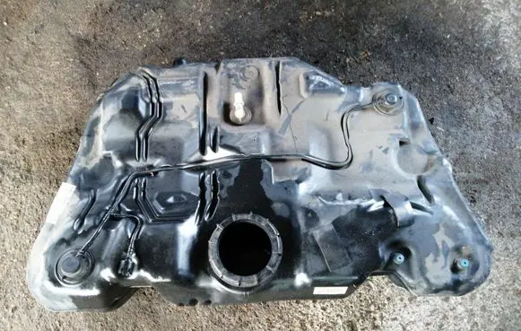 Volvo S80 Fuel tank 31303262 31303264 31305015