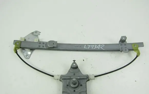 Nissan Primera Rear door manual window regulator 