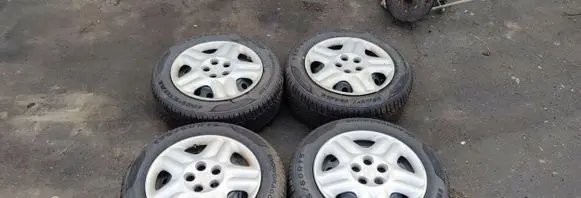 Toyota Avensis T270 R15 steel rim 