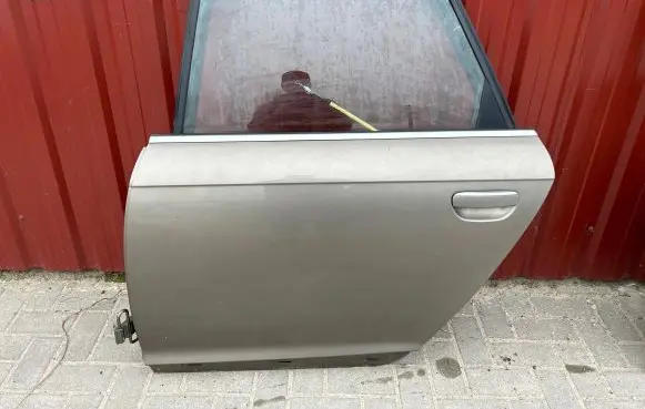 Audi A6 S6 C6 4F Rear door