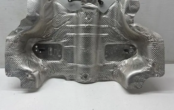 Jeep Grand Cherokee WL Exhaust heat shield 68598334AA 00433