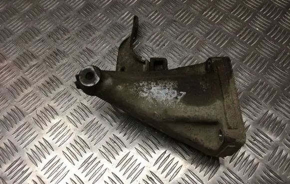 Mercedes-Benz Vito Viano W639 Engine mounting bracket A6462230204