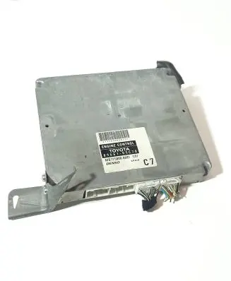 Toyota Avensis T250 Engine control unit/module 8966105C70 1758008681