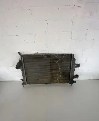 Opel Zafira B Coolant radiator