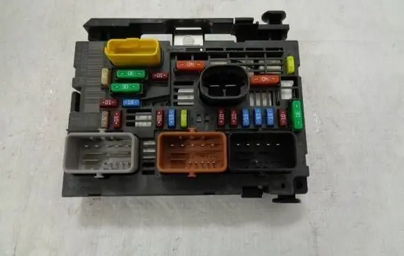 Citroen Jumpy BSM Control unit 9807028780
