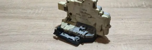 Audi Q7 4L Rear door lock 3C4839015A