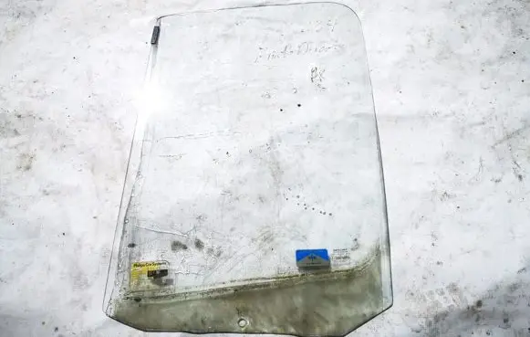 Fiat Ducato Front door window glass four-door