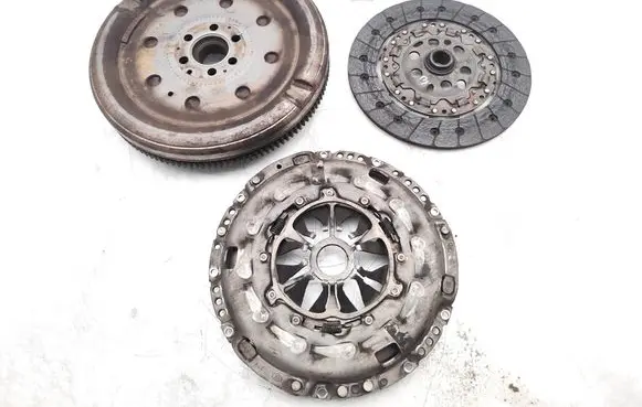 Seat Leon (5F) Clutch set kit 04E105264B