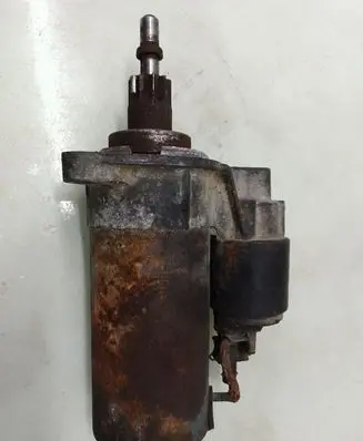 Volkswagen PASSAT B4 Starter motor 02A911023G