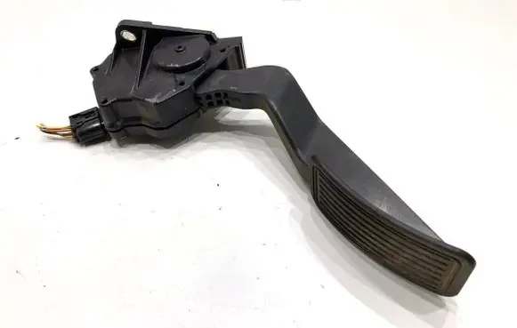 Mazda CX-7 Accelerator throttle pedal K4238-7390