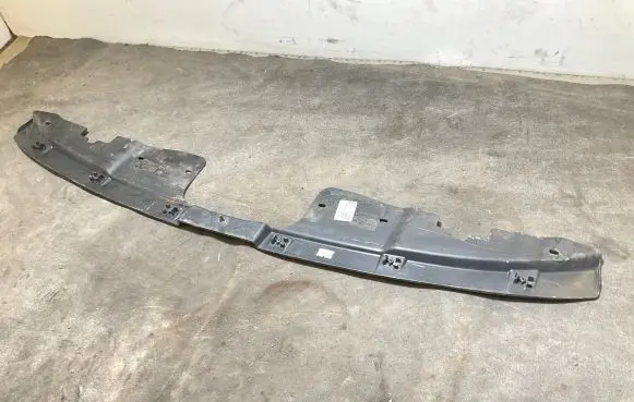 Land Rover Evoque II Radiator trim K8D28C486AA