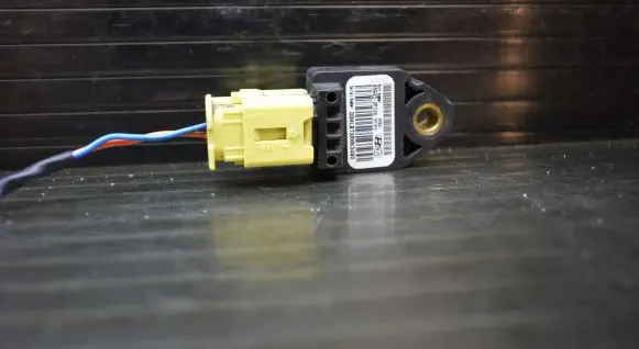 KIA Carnival Airbag deployment crash/impact sensor 959202F000
