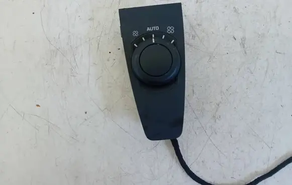 Citroen C4 I Picasso Interior fan control switch 9659796877 A53000600