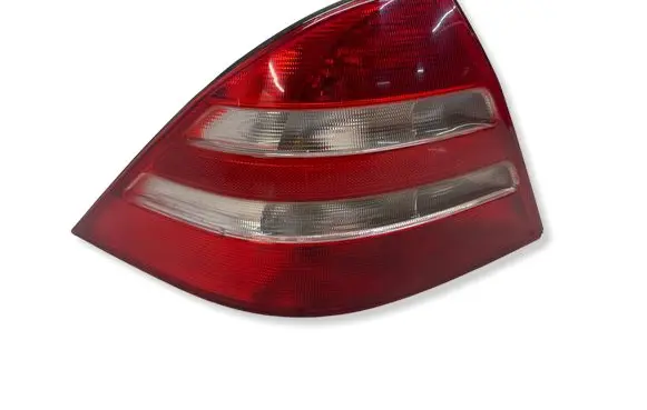 Mercedes-Benz S W220 Rear/tail lights A2208200164