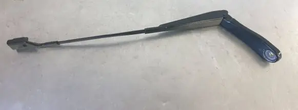 Volvo S80 Front wiper blade arm 30655053
