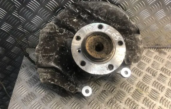 BMW 7 E65 E66 Front wheel hub