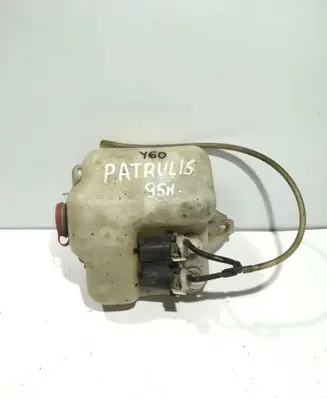 Nissan Patrol Y60 Windshield washer fluid reservoir/tank 171955455