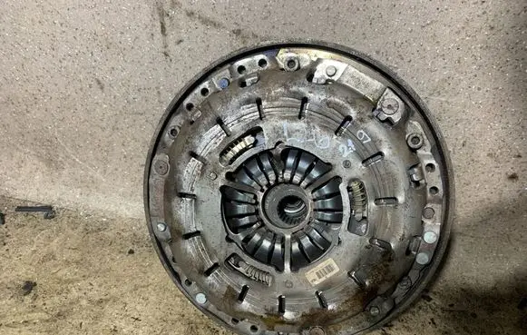 BMW 3 E90 E91 Clutch set kit 7550807