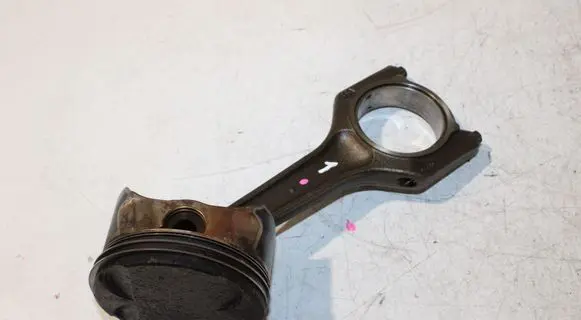 BMW 3 E90 E91 Piston with connecting rod 543