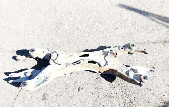 Opel Vectra C Rear subframe 