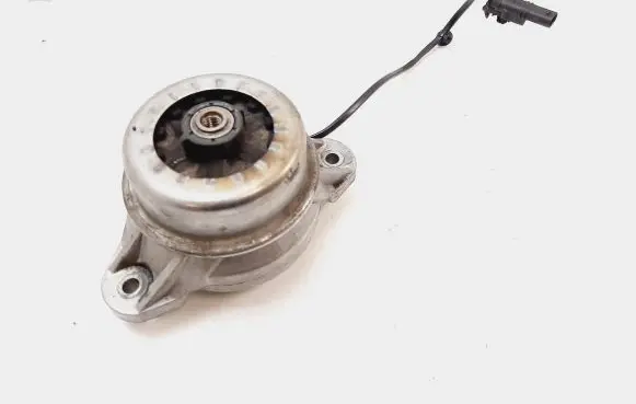 Mercedes-Benz GLK (X204) Engine mount bracket A2042403717