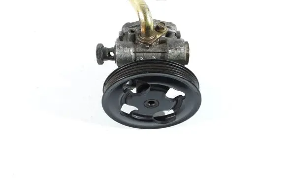 Suzuki Jimny Power steering pump 81A4