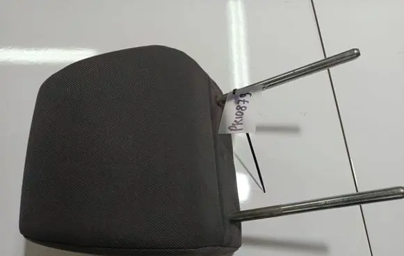 Ford Focus Front seat headrest 