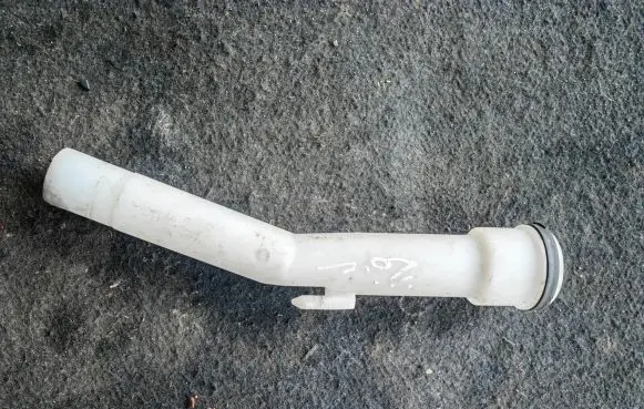 Opel Zafira C Windshield washer fluid reservoir/tank 13358407