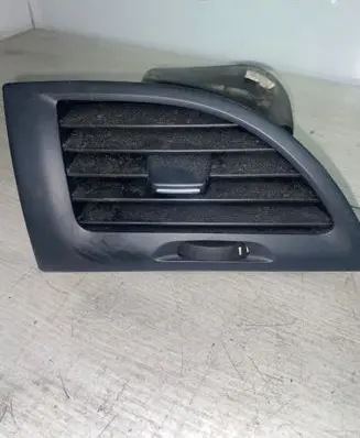 Renault Megane II Dashboard side air vent grill/cover trim 1843021